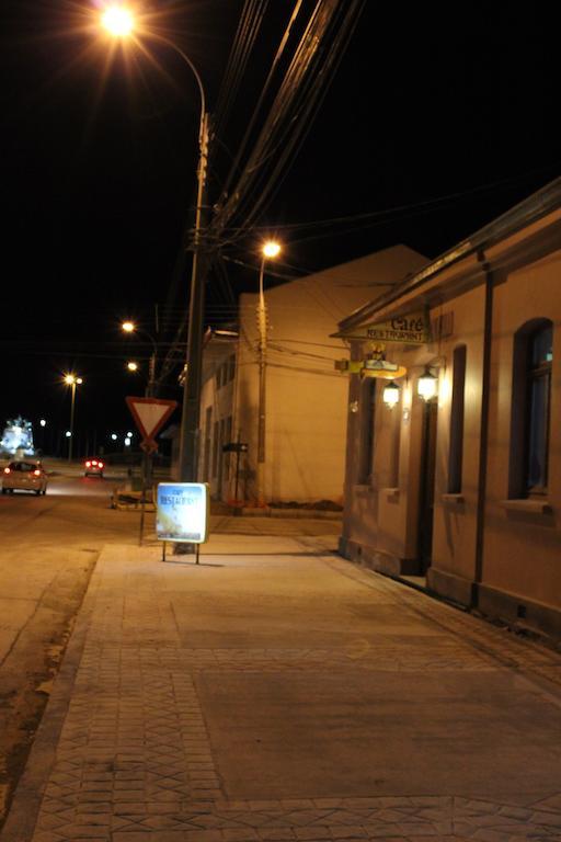 Hotel Yellow Submarine Punta Arenas Exterior foto